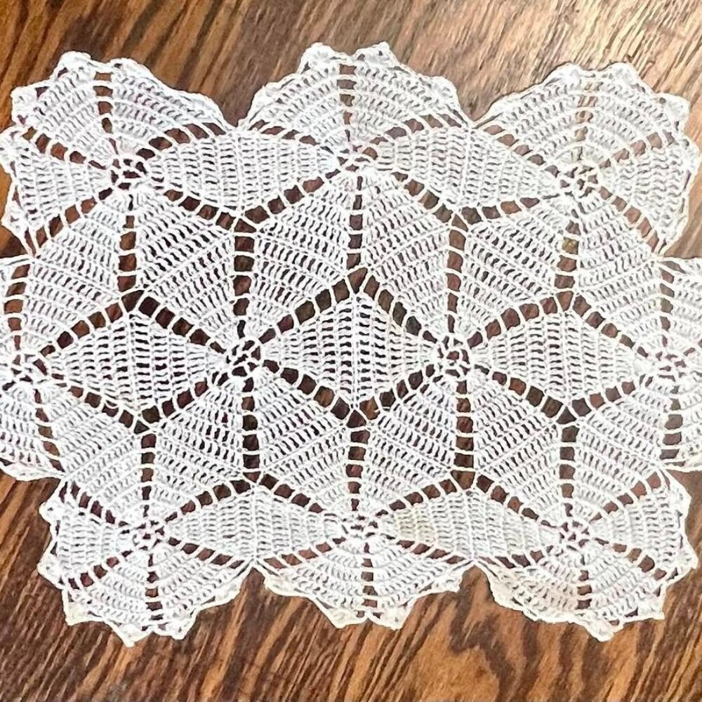 Vintage Cotton Hand Crochet White Doily W/Floral Hobnail Design